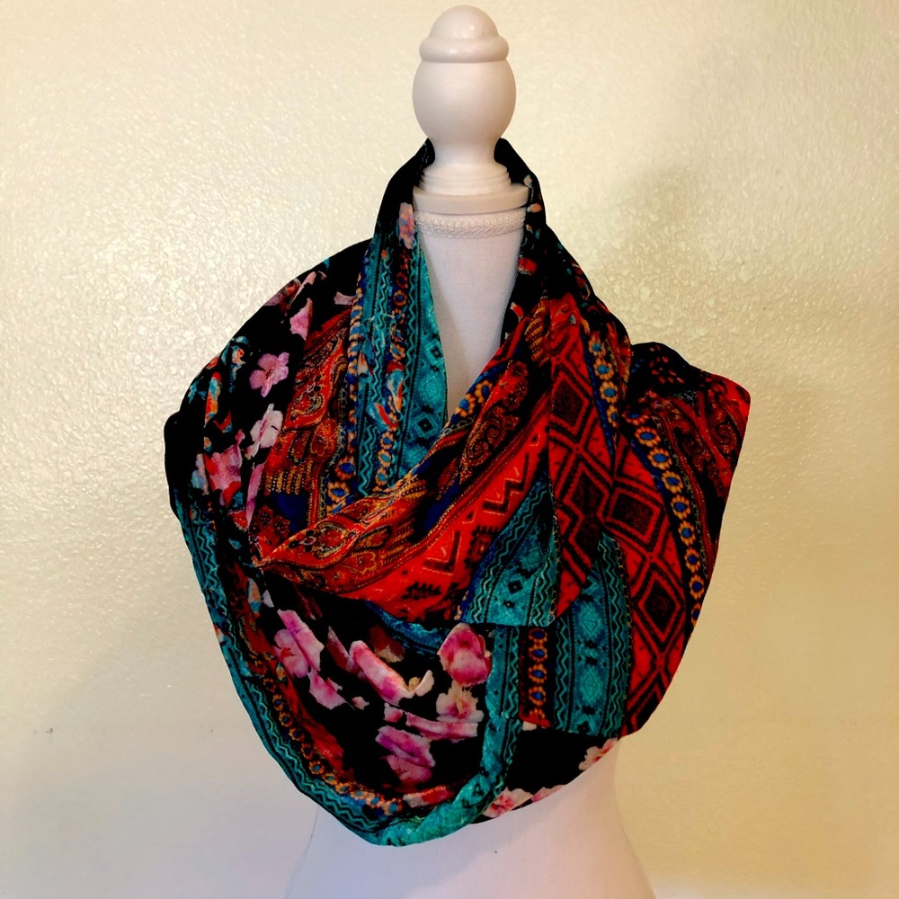 SUNDANCE MULTI COLORED VELVET SCARF